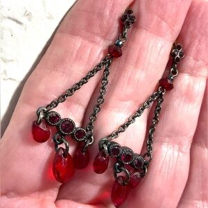 Red & Gunmetal Chandelier Earrings. Teardrop Stones. Drop/Dangle. Pierced. VTG